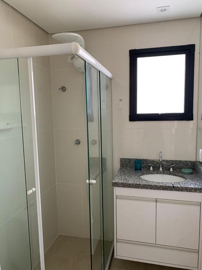 Apartamento Flat em Pitangueiras - sacada gourmet, 3 dorms, limpeza diária e serv de praia Guarujá Exterior foto