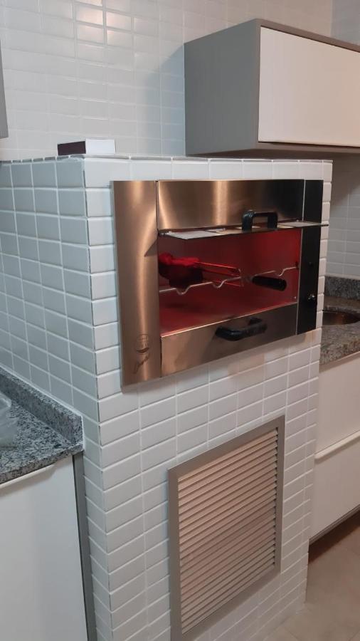 Apartamento Flat em Pitangueiras - sacada gourmet, 3 dorms, limpeza diária e serv de praia Guarujá Exterior foto